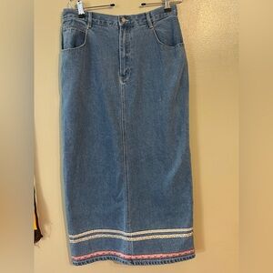 Bill Bless Vintage Y2K  Denim Midi Skirt with Embroidered Hem Size 12